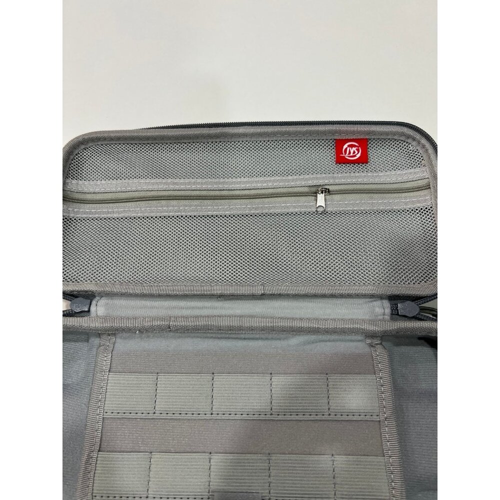 Nintendo Switch 2 (2025). The case features a pink & green gradient hard shell - Picture 4 of 7